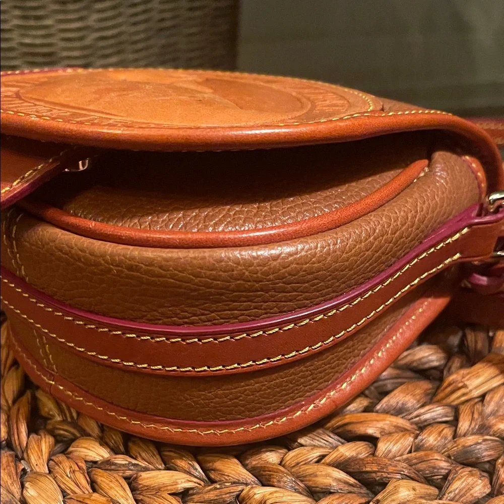 Dooney & Bourke Vintage Remake Big Duck Tan on Light Brown Leather Crossbody Bag - Picture 7 of 13